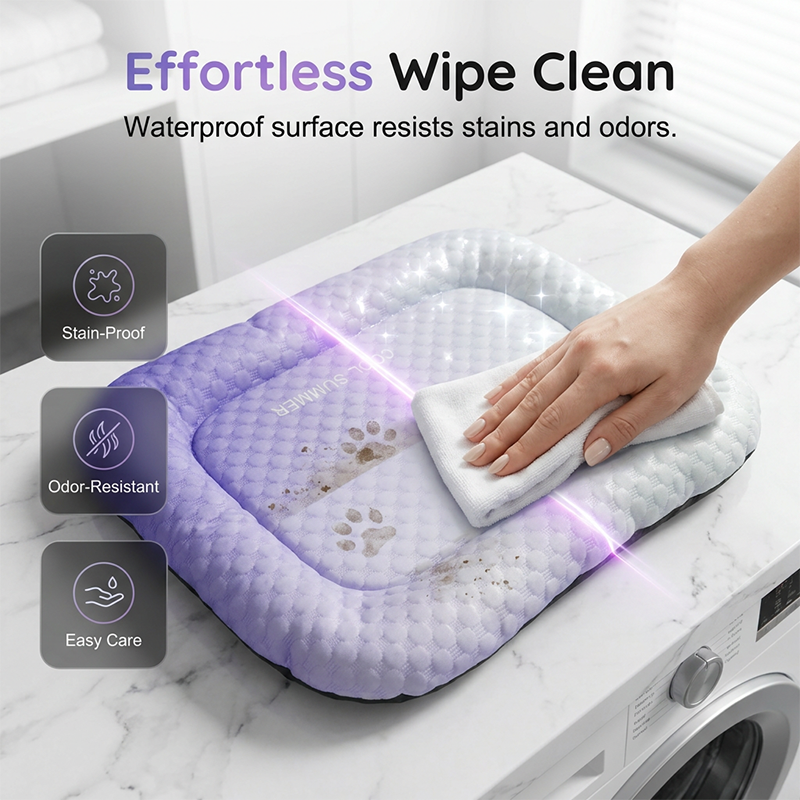 🎁Last Day Promotion 49% OFF🔥❄Pawchill™🇬🇧Pet Cooling Mat for Dogs & Cats 🐾 Naturally Cool Ice-Silk Pad • Breathable, Washable & Soft 🌿 For Floors, Sofas & Car Travel • Multiple Sizes • Gradient Colours ☀️🐶🐱