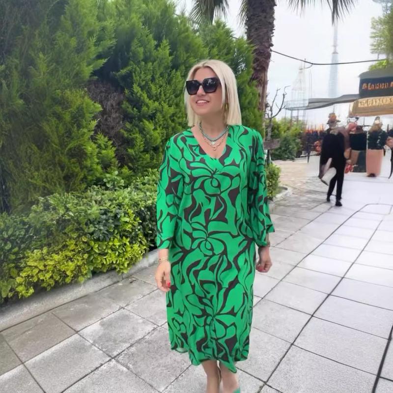 ❤️🔥Elegant Printed Dress for Plus-Size Women