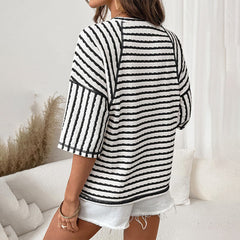 🔥HOT SALE 50% OFF✨Women's Striped Relaxed Fit T-Shirt