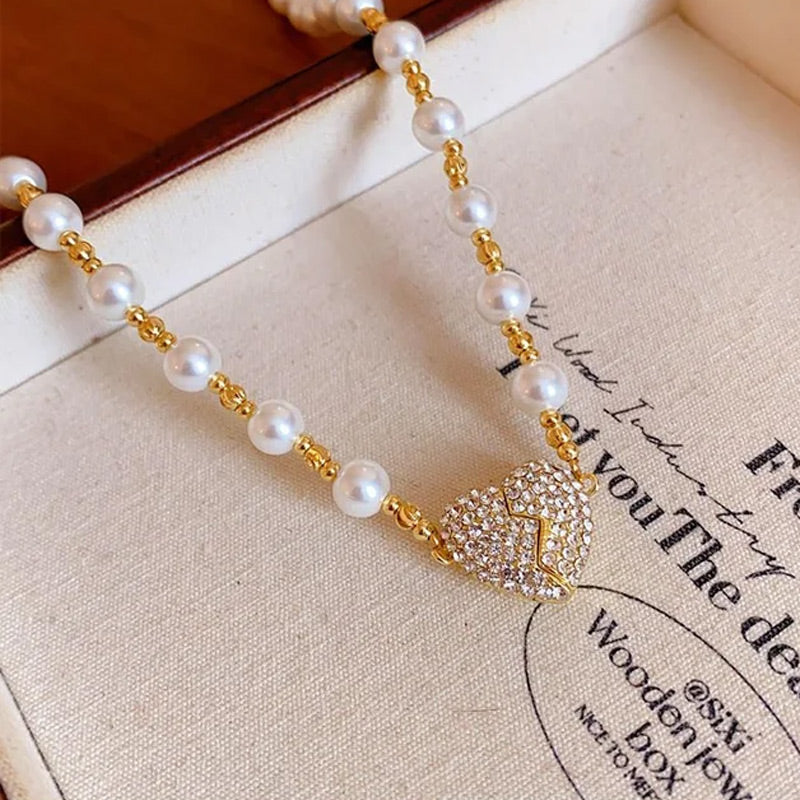 ✨New Arrival ✨💖Valentine's DayHot Sale 60% OFF🎀💎Magnetic Heart Pearl Necklace