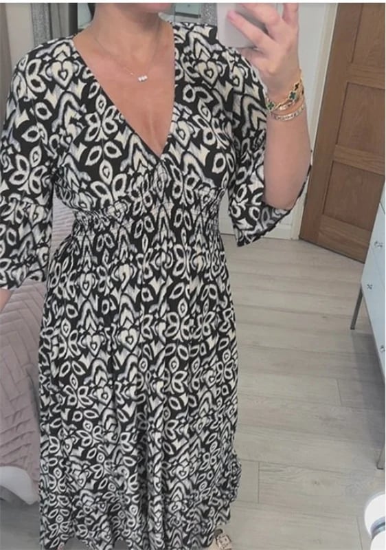 🔥Hot Sale 40% OFF - Free Shipping 💞Bohemian Casual Print V-neck Long Dress