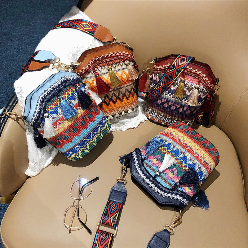 🌸LAST DAY SPECIAL PRICE!!🌸Bohemian Embroidered Tassel Crossbody Bag