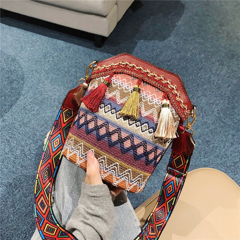 🌸LAST DAY SPECIAL PRICE!!🌸Bohemian Embroidered Tassel Crossbody Bag