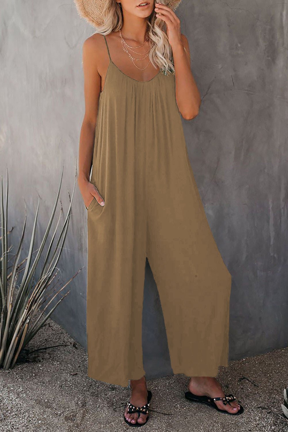 🎁Summer Hot Sale  47% OFF⏳Loose Sleeveless Wide-Leg Jumpsuit with Pockets - Stretchy & Flowy